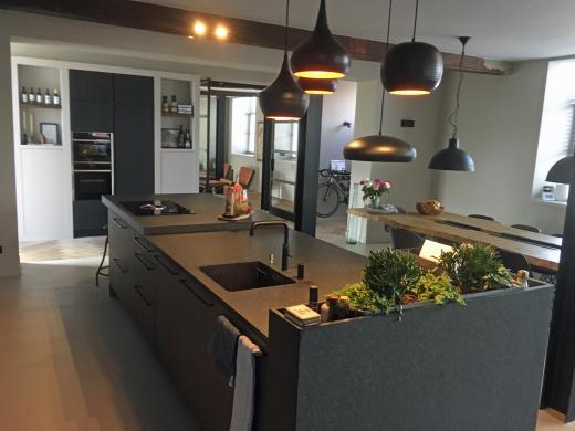 Design woonbeton in moderne leefkeuken